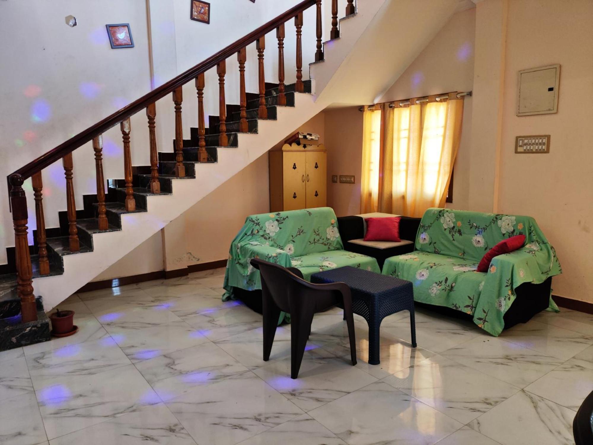 Le Cadillac Bungalow Puducherry Eksteriør billede