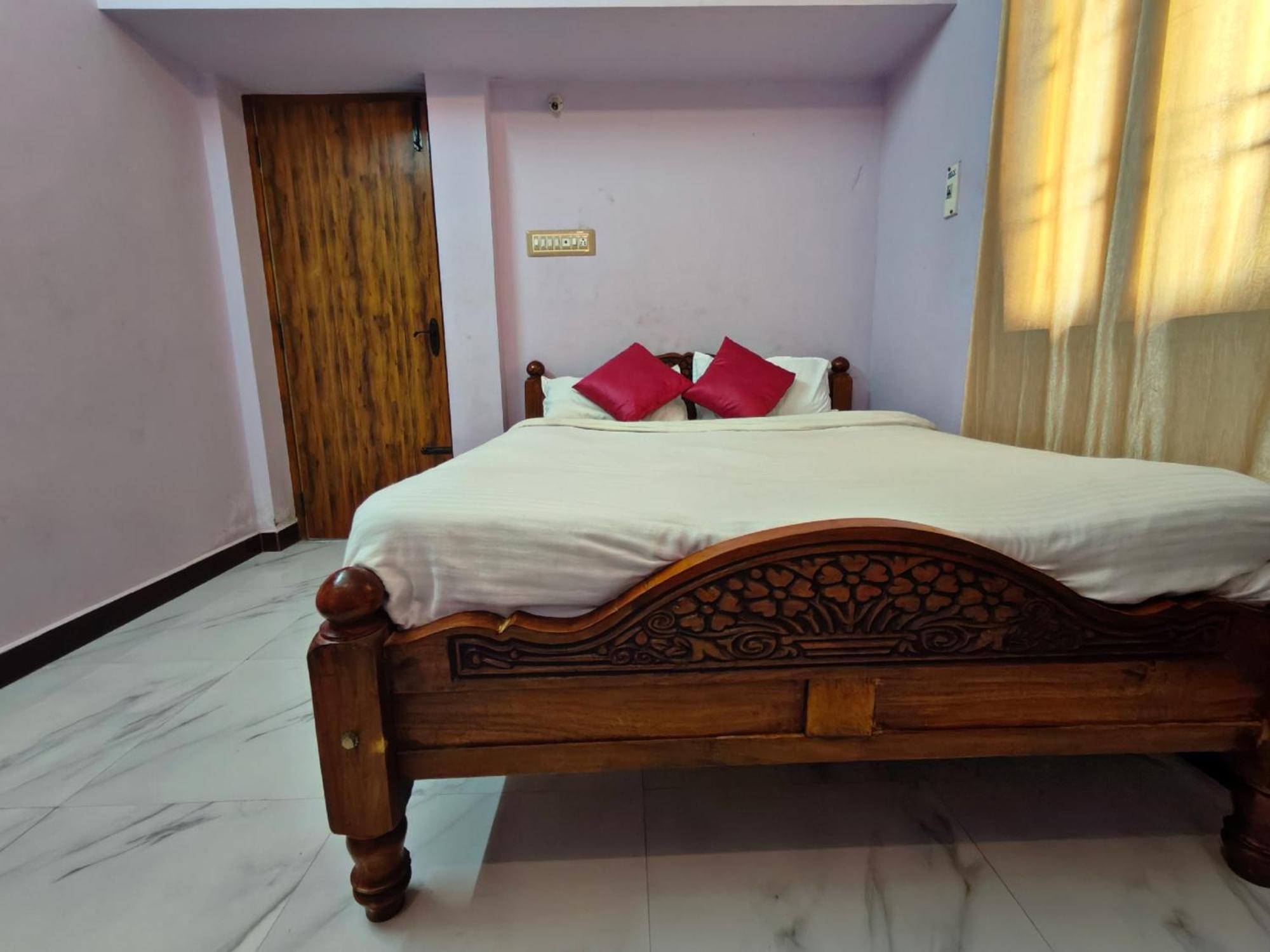 Le Cadillac Bungalow Puducherry Eksteriør billede