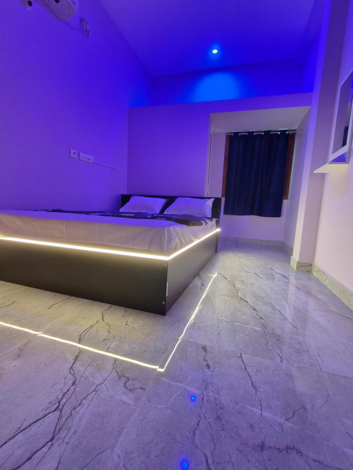 Le Cadillac Bungalow Puducherry Værelse billede